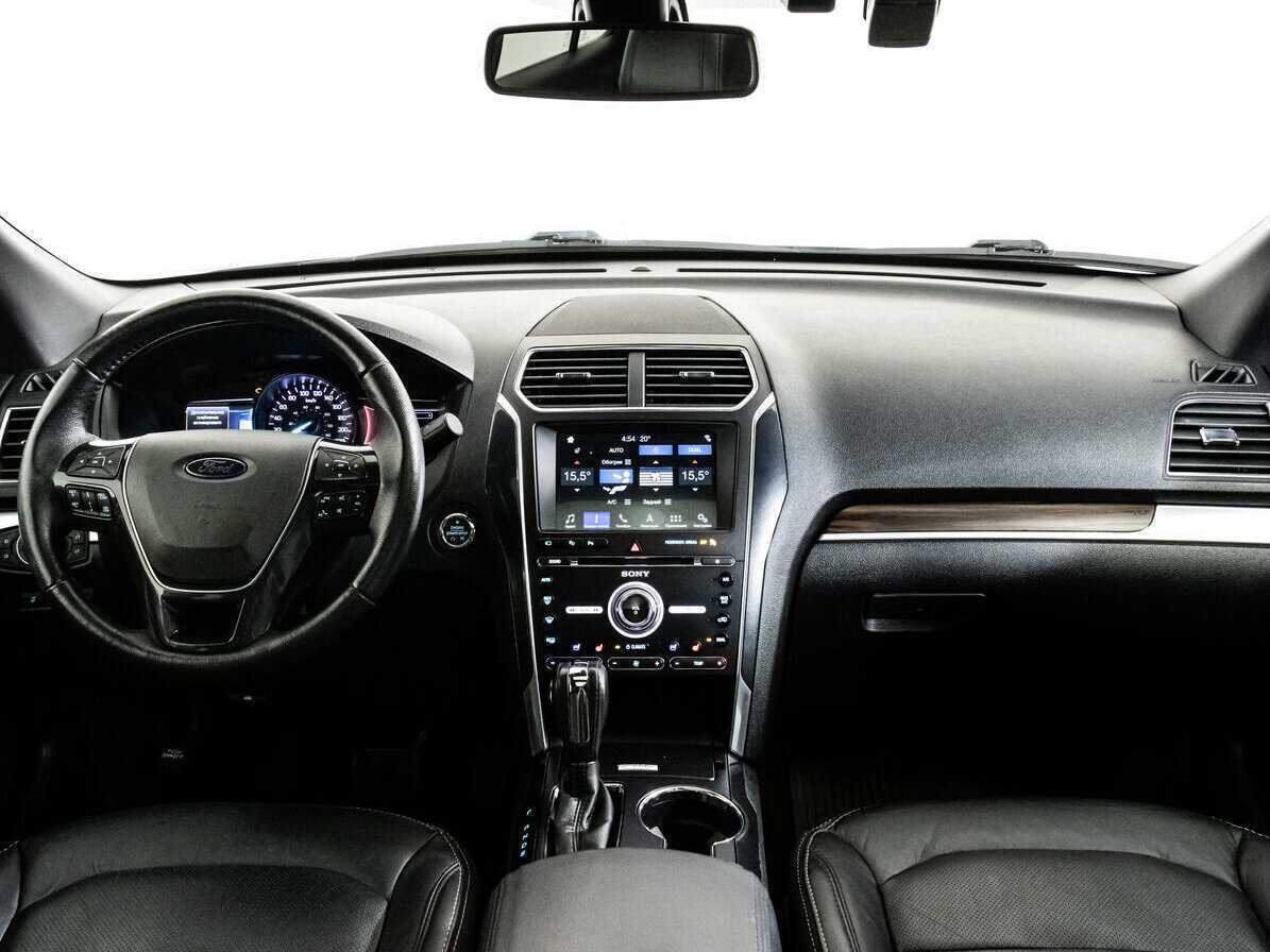 Купить Ford Explorer с пробегом. Фото: #7