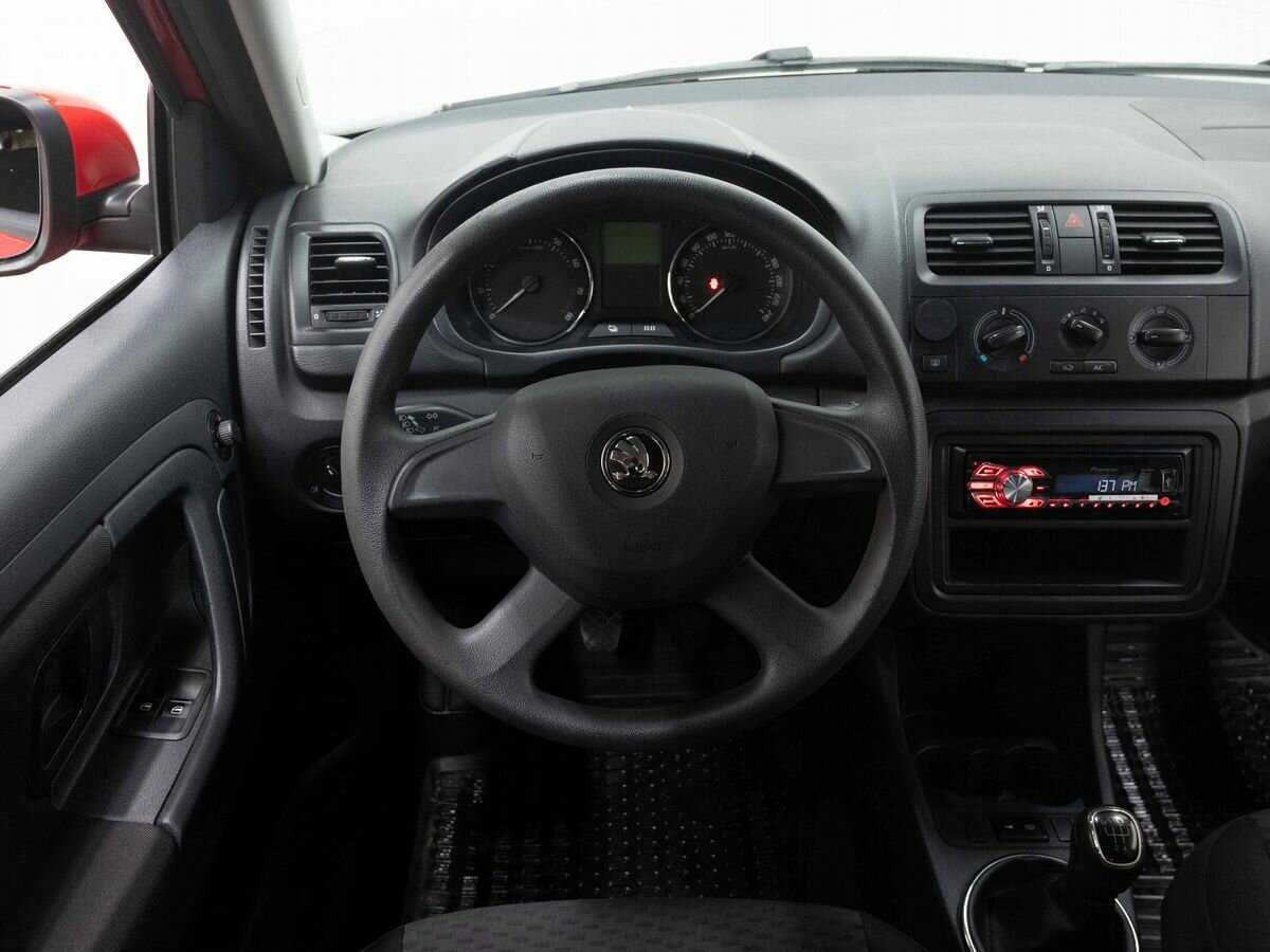 Купить Skoda Fabia с пробегом. Фото: #14