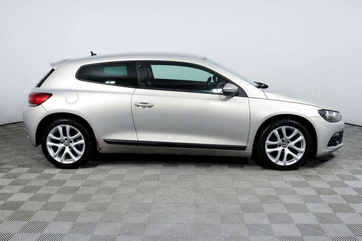 Купить Volkswagen Scirocco с пробегом. Фото: #3