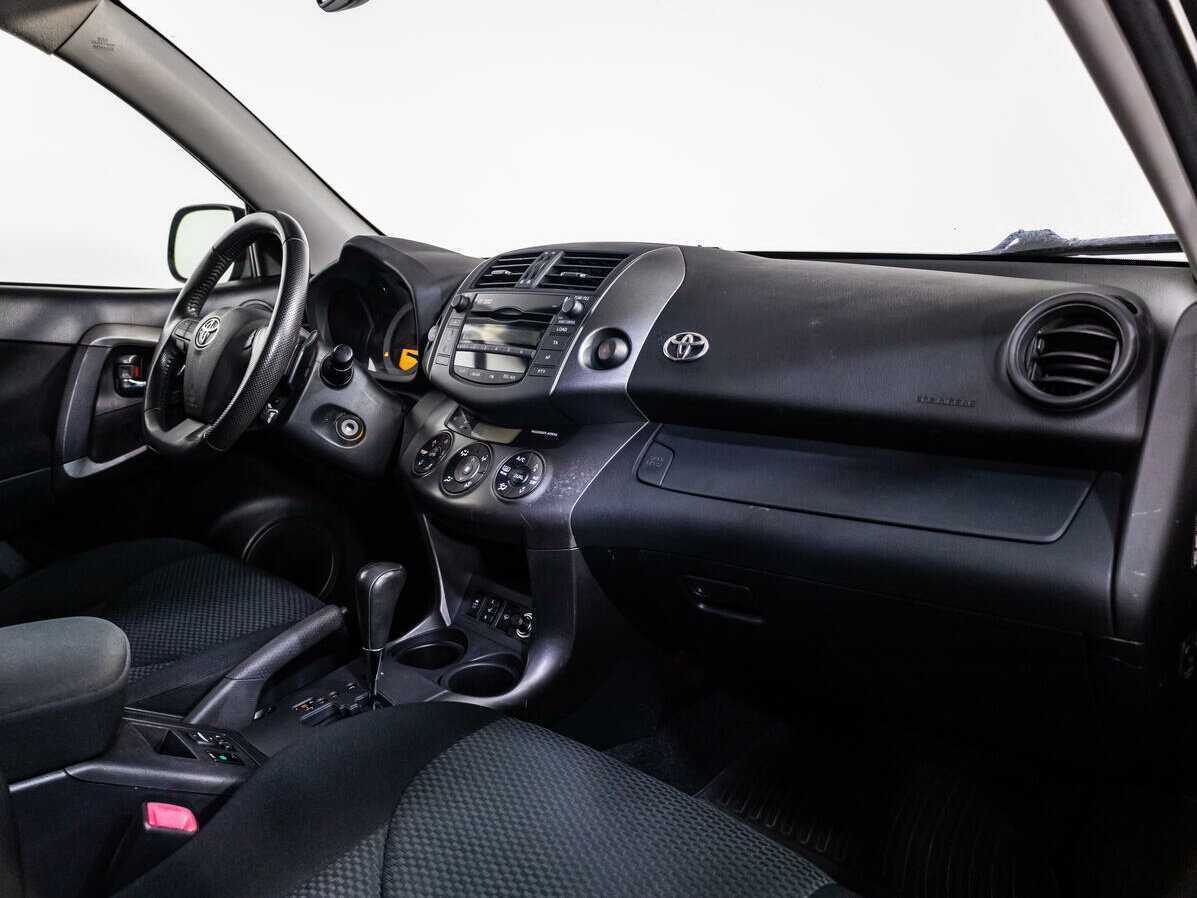 Купить Toyota RAV4 с пробегом. Фото: #7
