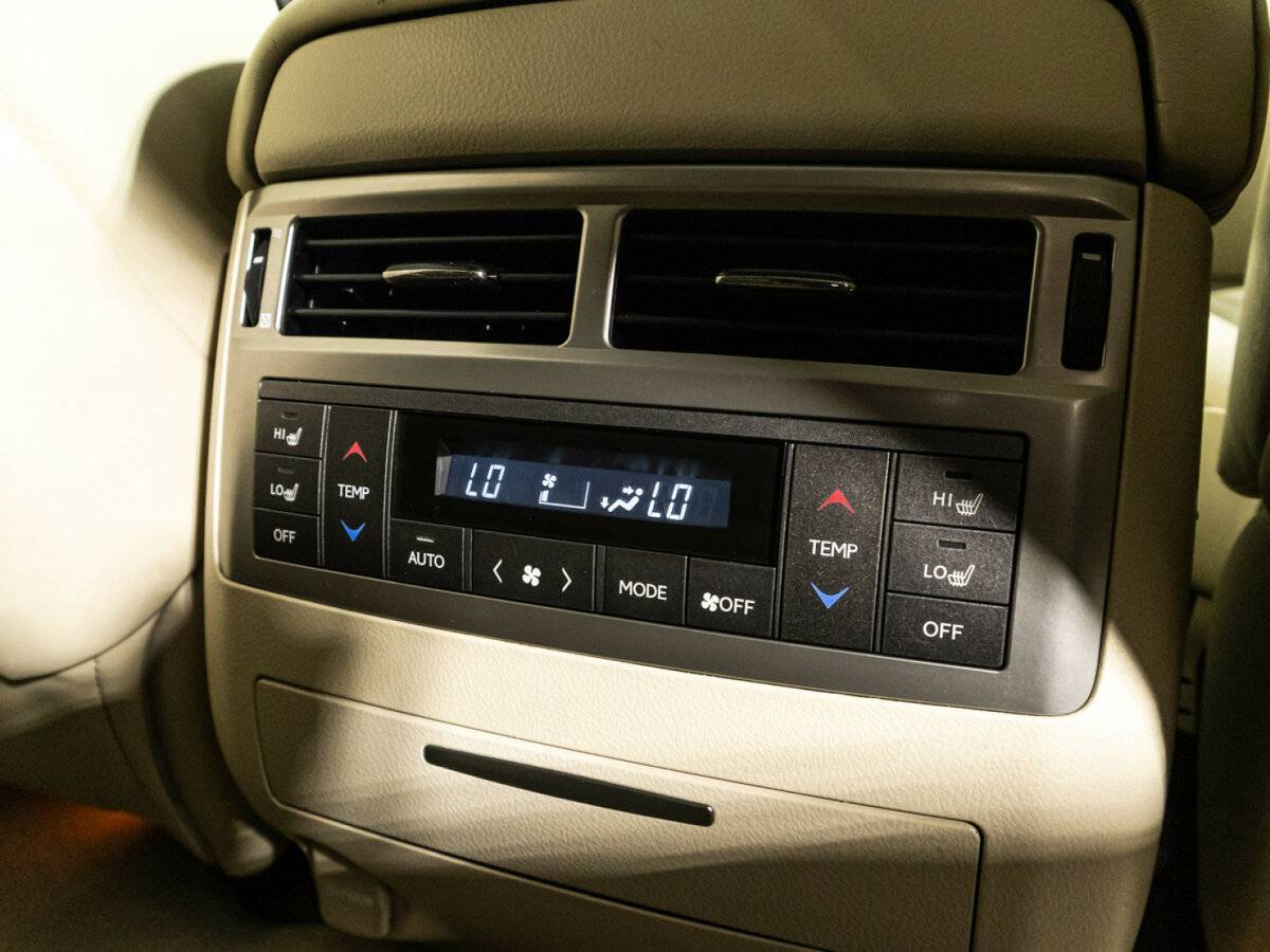 Купить Lexus LX с пробегом. Фото: #27