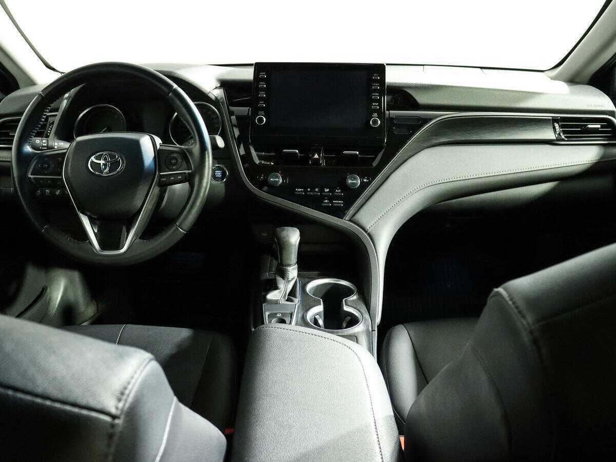 Купить Toyota Camry с пробегом. Фото: #11