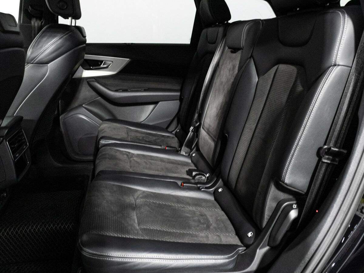 Купить Audi Q7 с пробегом. Фото: #9