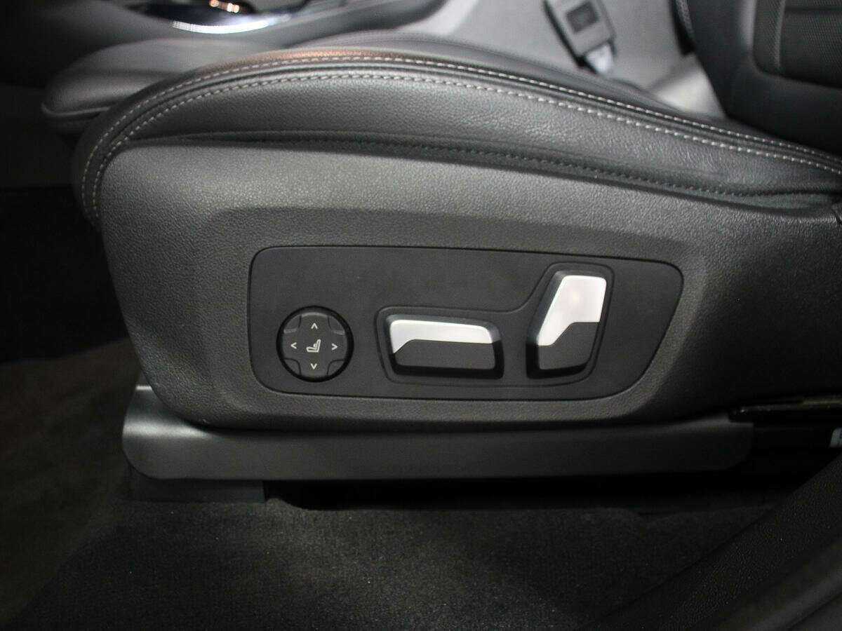 Купить BMW X3 с пробегом. Фото: #18