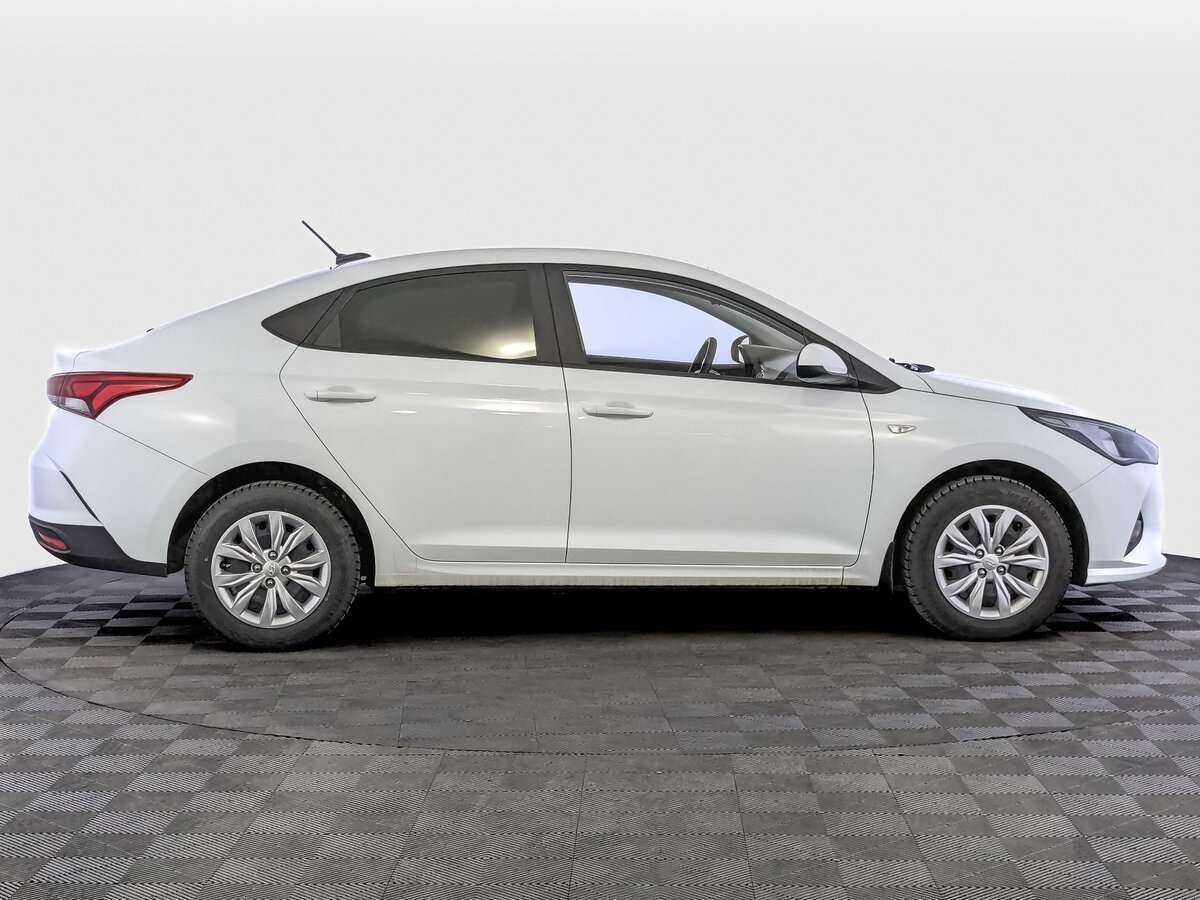 Купить Hyundai Solaris с пробегом. Фото: #3