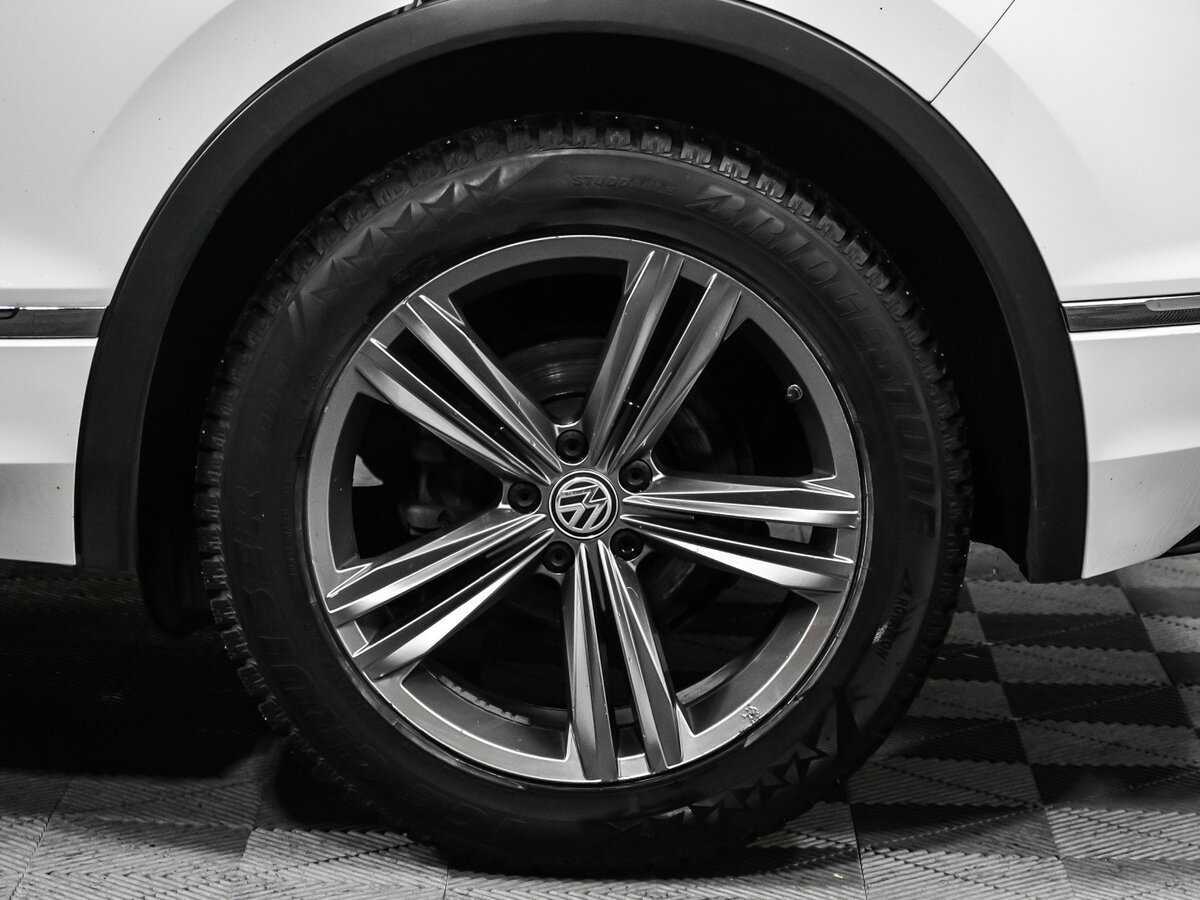 Купить Volkswagen Tiguan с пробегом. Фото: #17