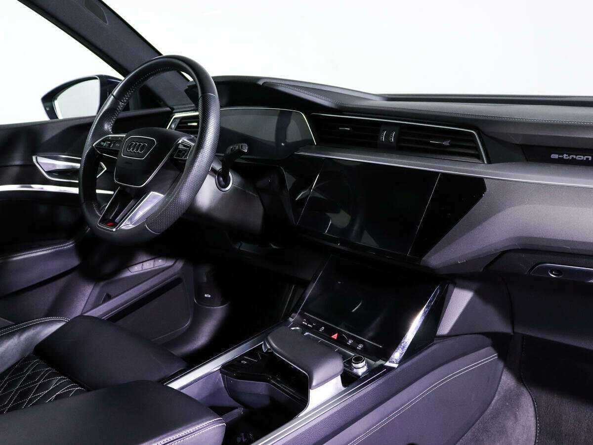 Купить Audi e-tron с пробегом. Фото: #6