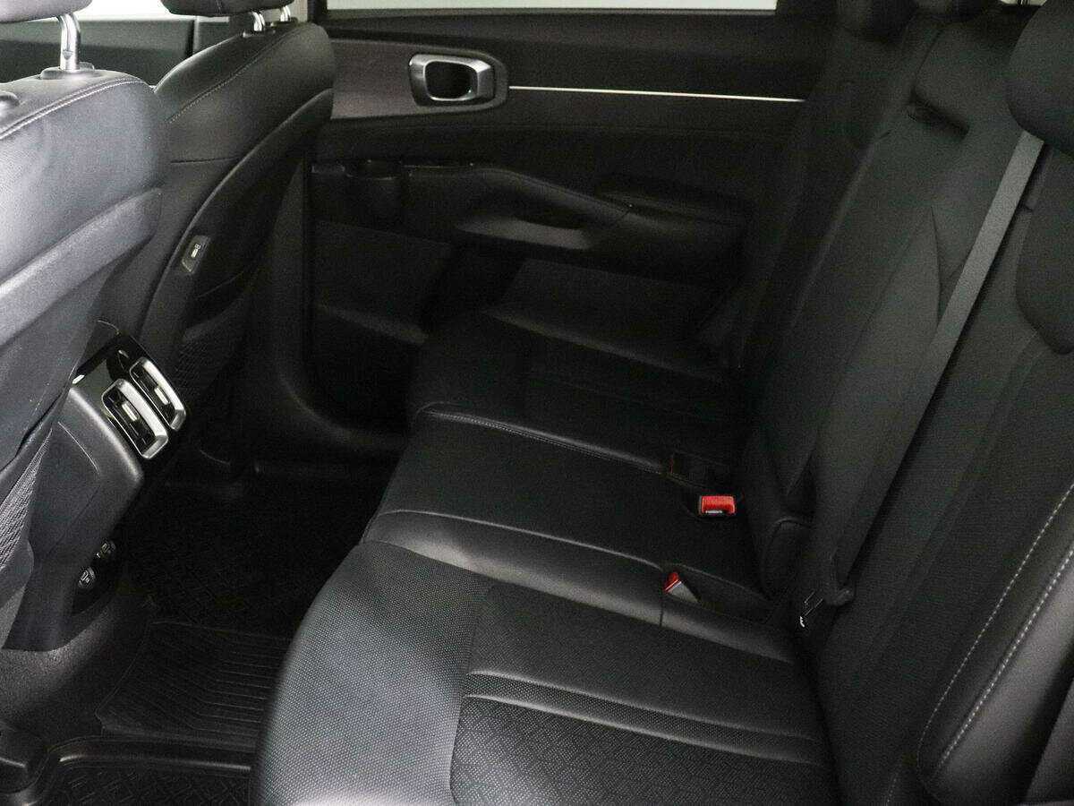 Купить Kia Sorento с пробегом. Фото: #7
