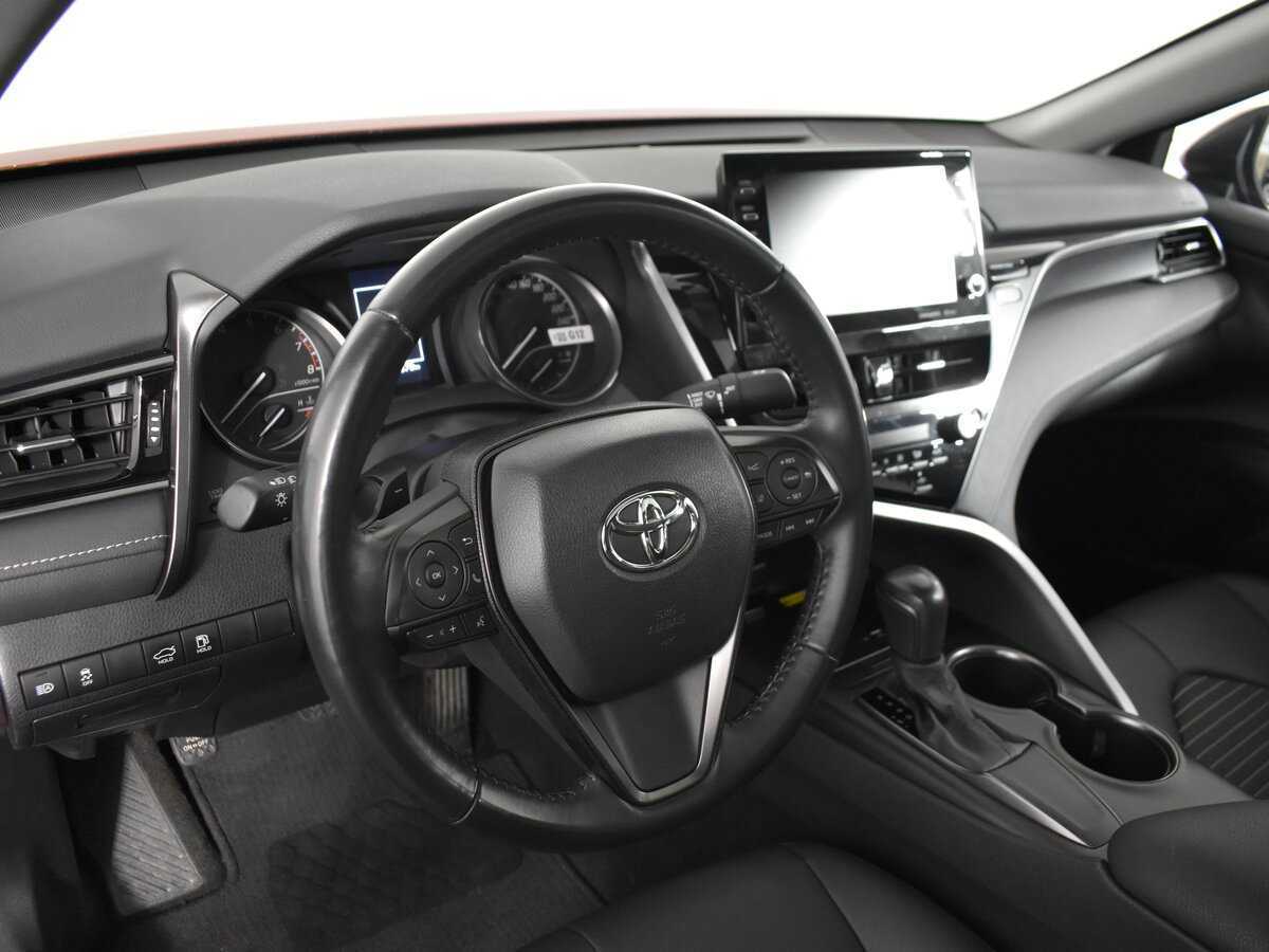 Купить Toyota Camry с пробегом. Фото: #11