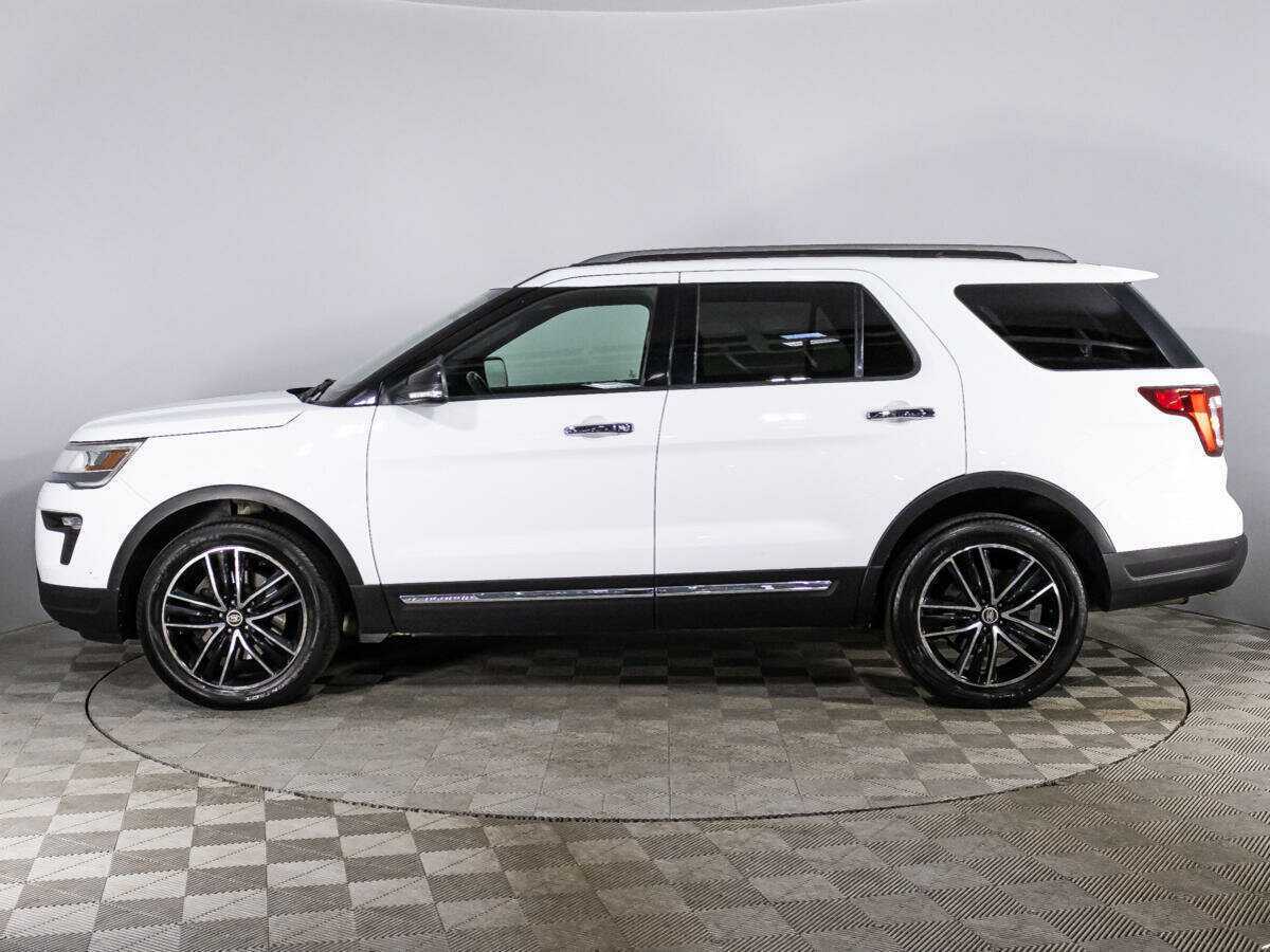 Купить Ford Explorer с пробегом. Фото: #7