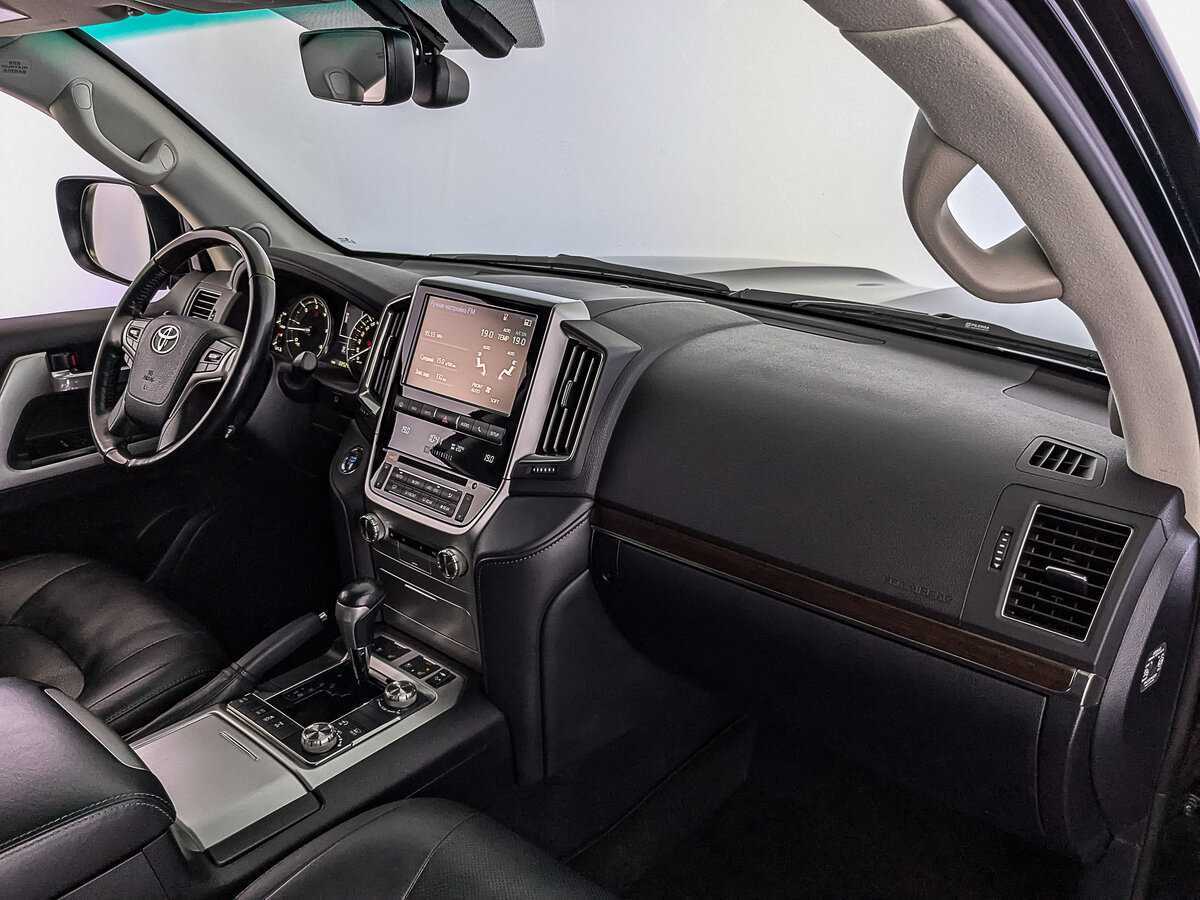Купить Toyota Land Cruiser с пробегом. Фото: #12