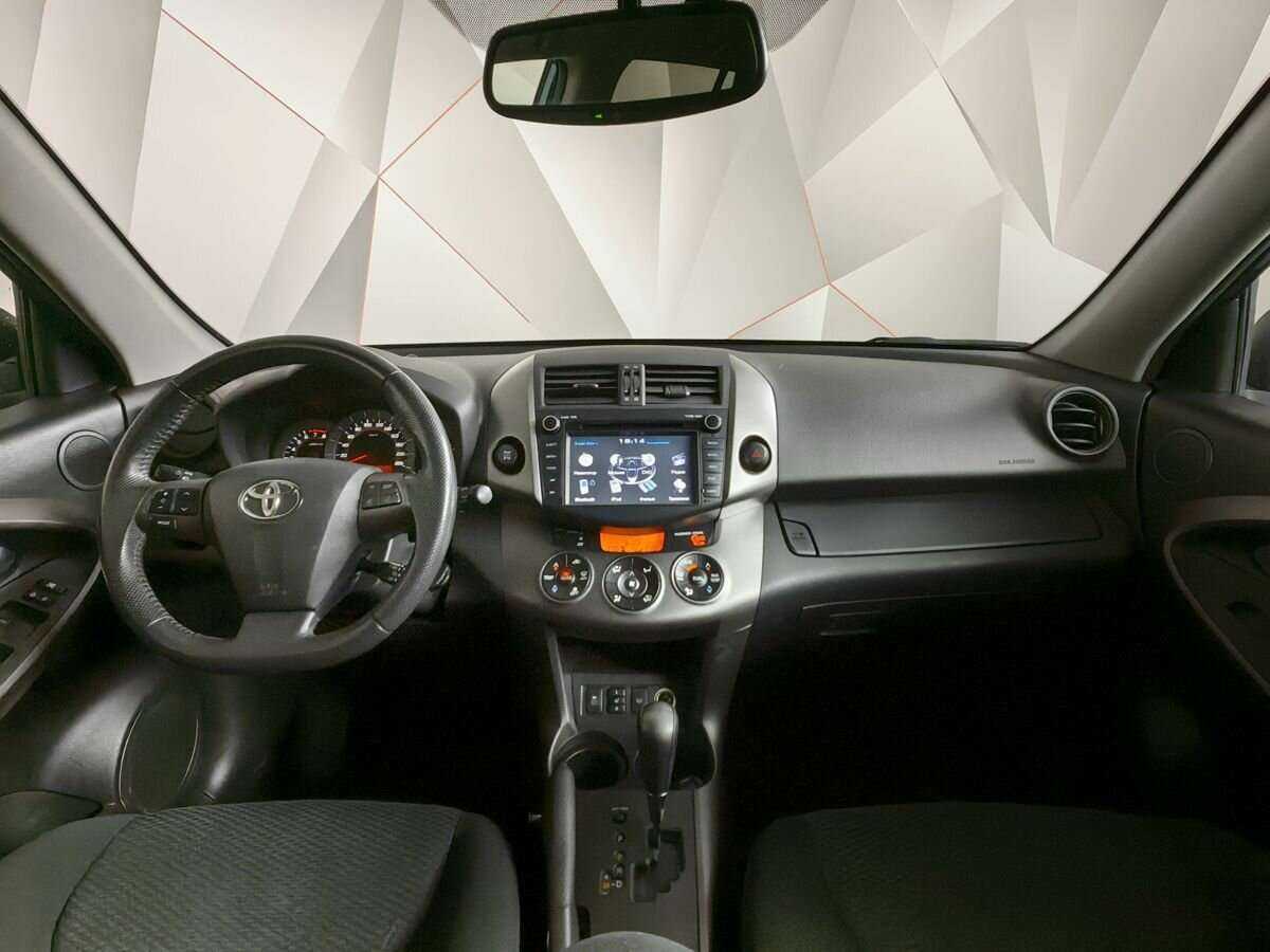 Купить Toyota RAV4 с пробегом. Фото: #9