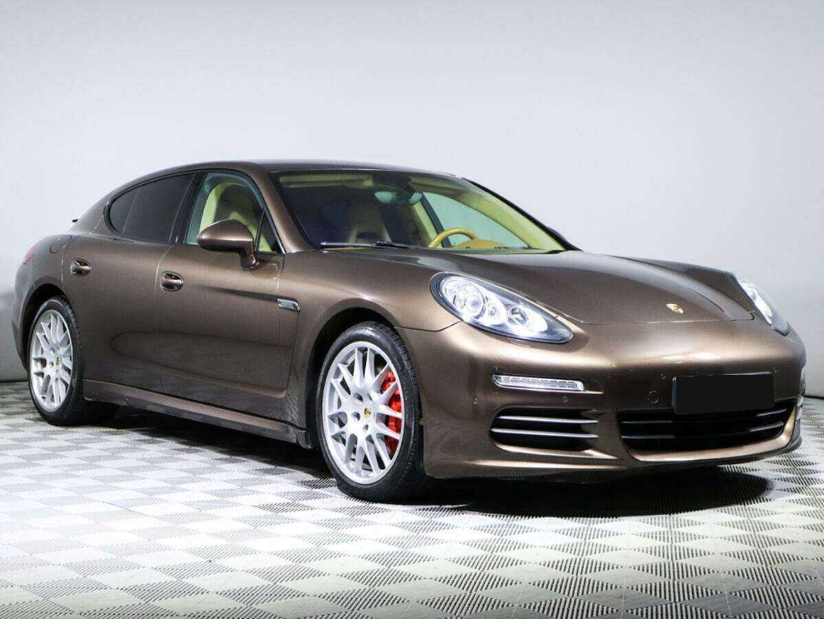 Купить Porsche Panamera с пробегом. Фото: #2