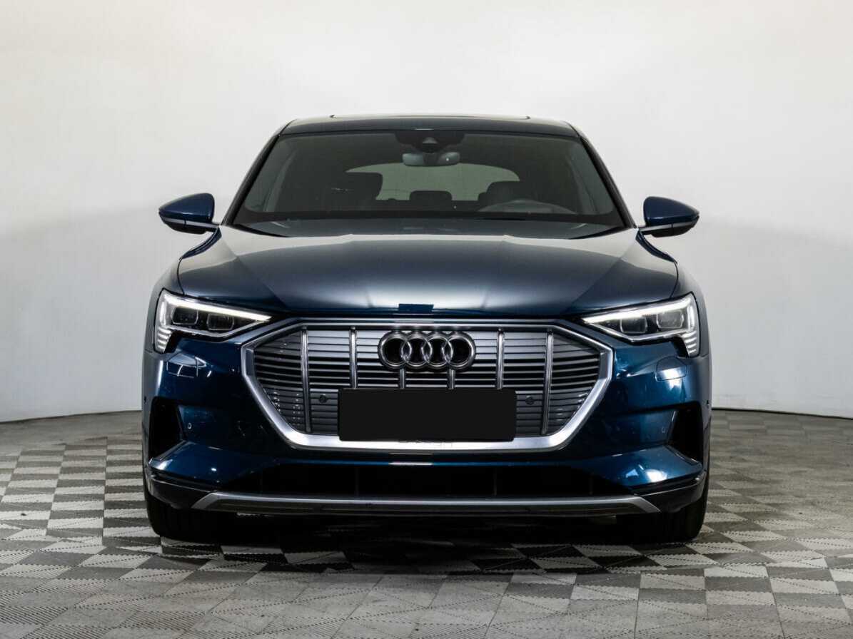 Купить Audi e-tron с пробегом. Фото: #1