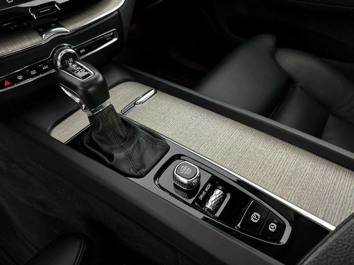 Купить Volvo XC60 с пробегом. Фото: #14