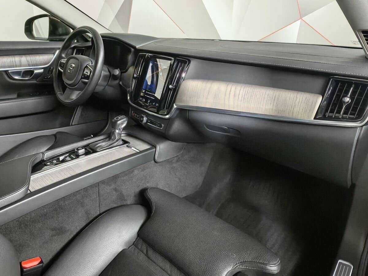 Купить Volvo S90 с пробегом. Фото: #8