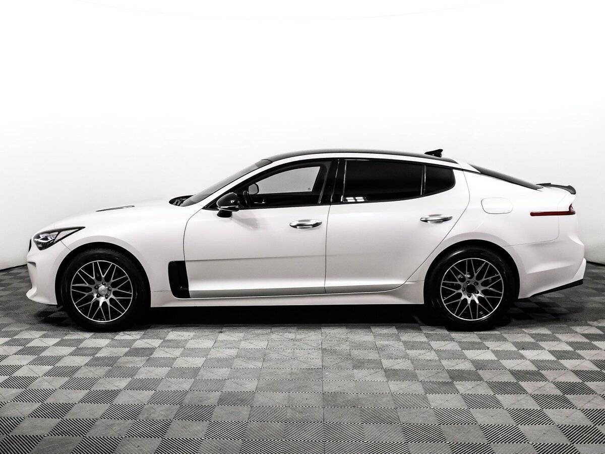 Купить Kia Stinger с пробегом. Фото: #7