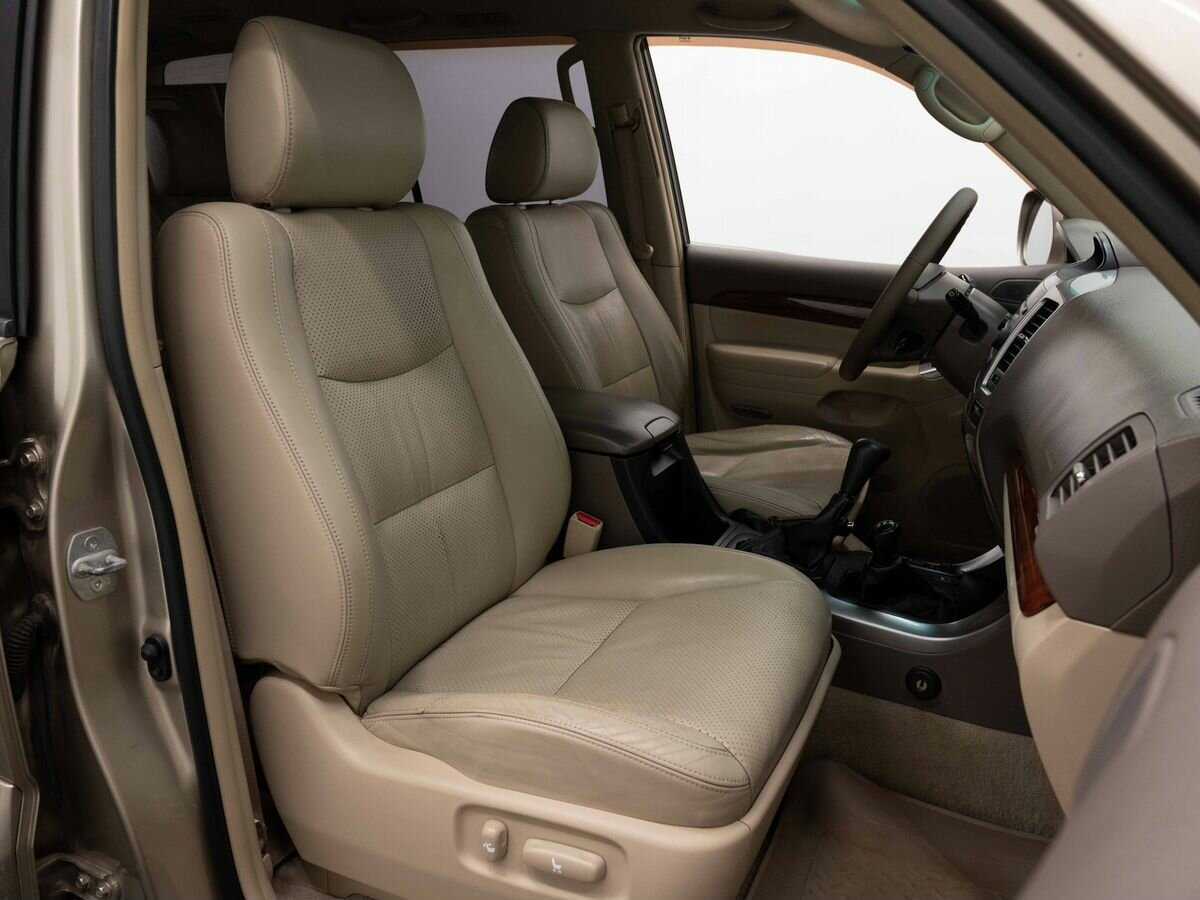 Купить Toyota Land Cruiser Prado с пробегом. Фото: #11