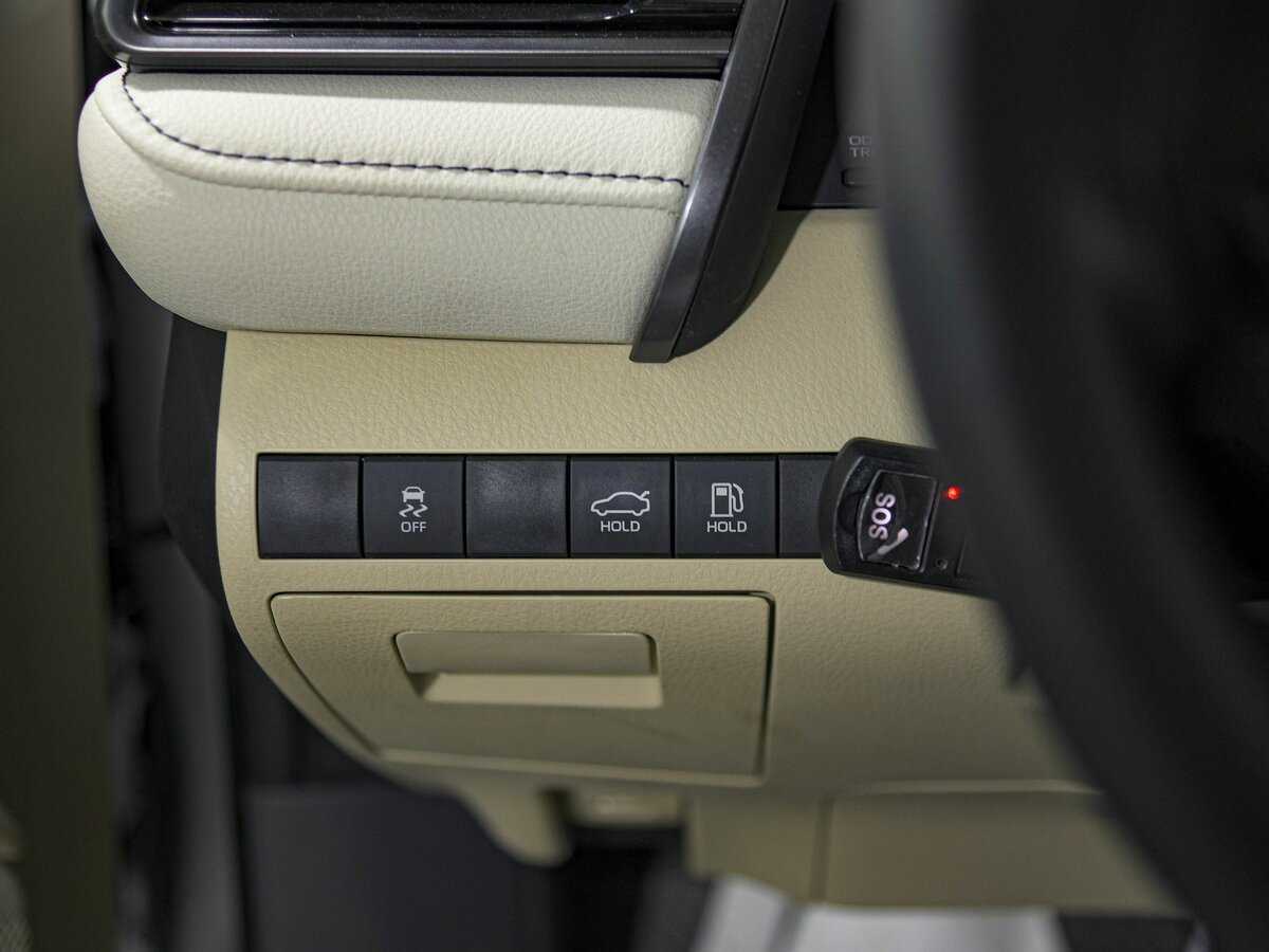 Купить Toyota Camry с пробегом. Фото: #11