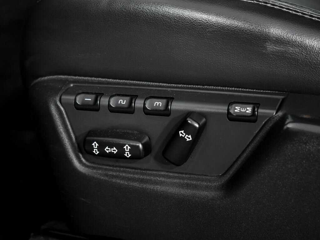 Купить Volvo XC90 с пробегом. Фото: #8