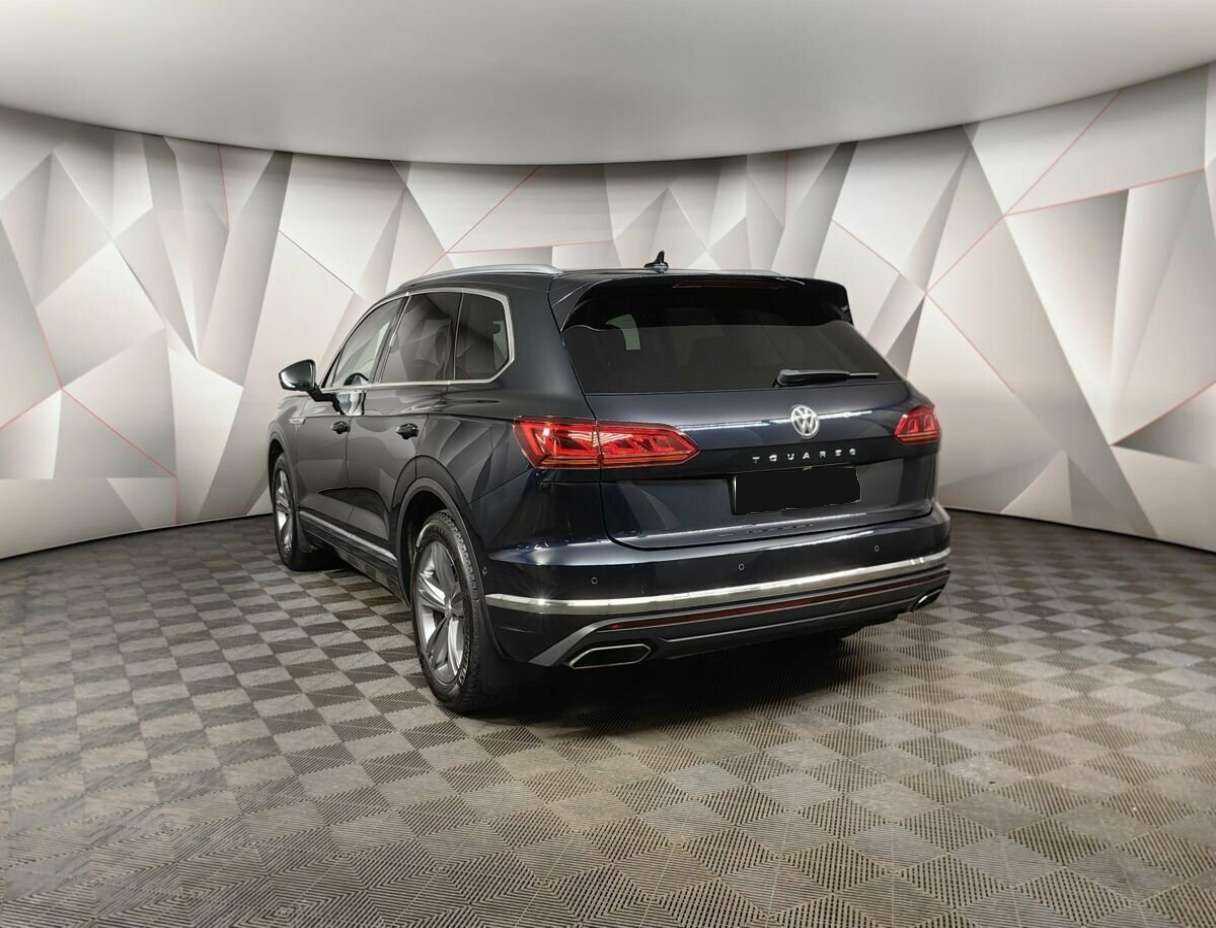 Купить Volkswagen Touareg с пробегом. Фото: #3