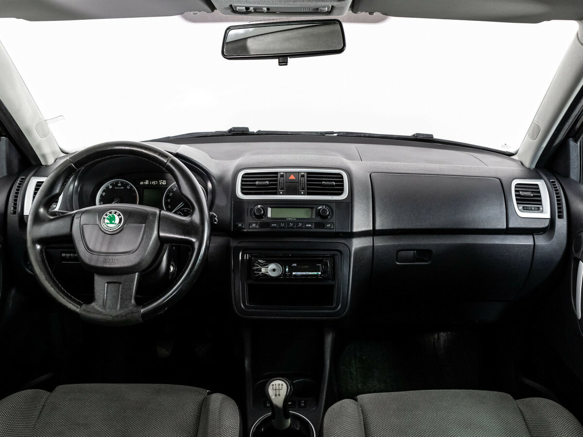 Купить Skoda Fabia с пробегом. Фото: #9
