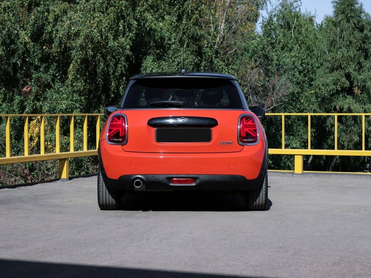 Купить Mini Hatch с пробегом. Фото: #4