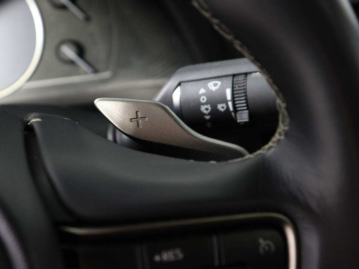 Купить Lexus ES с пробегом. Фото: #18