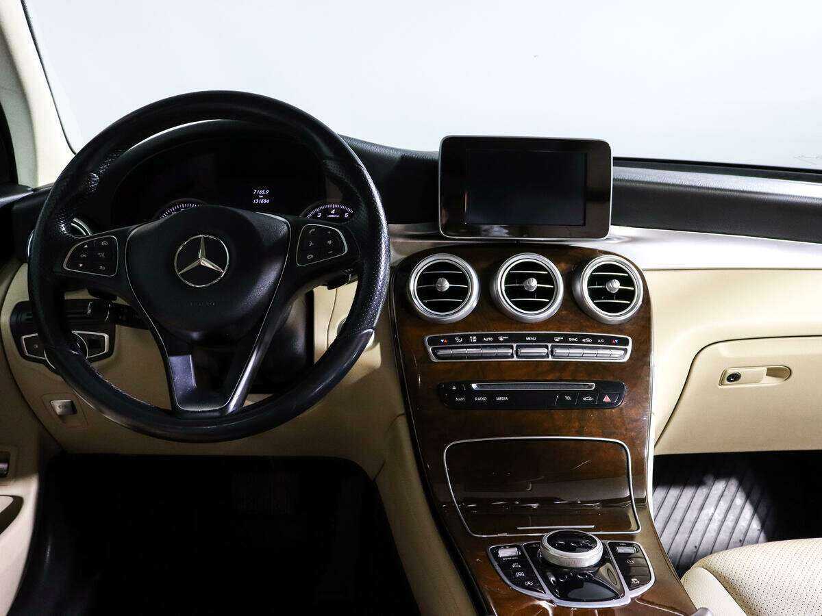 Купить Mercedes-Benz GLC с пробегом. Фото: #11