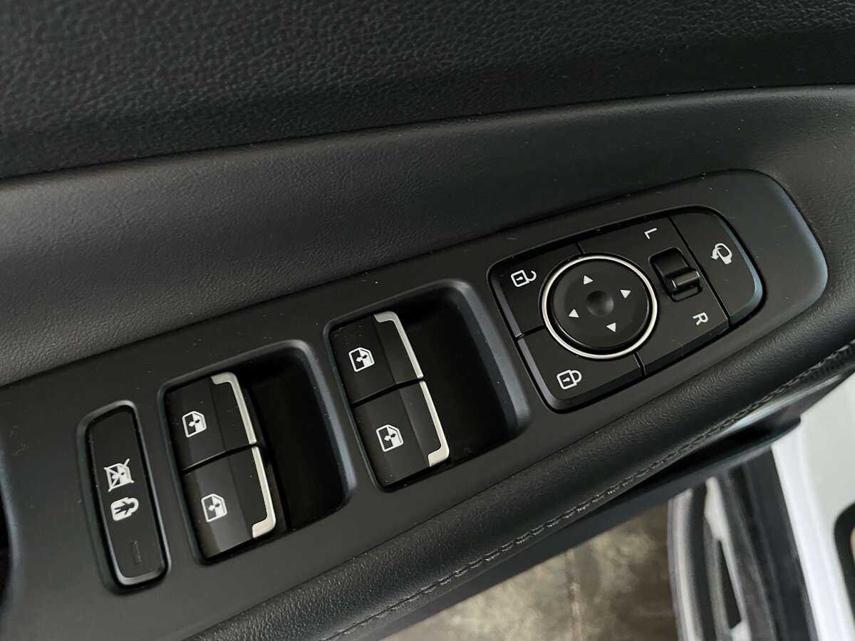 Купить Hyundai Santa Fe с пробегом. Фото: #21