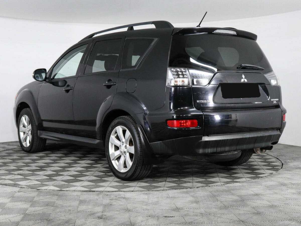 Купить Mitsubishi Outlander с пробегом. Фото: #3