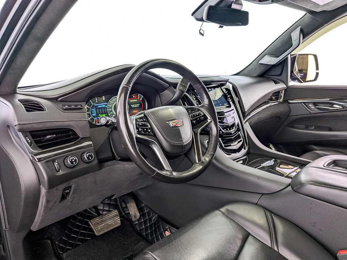 Купить Cadillac Escalade с пробегом. Фото: #13