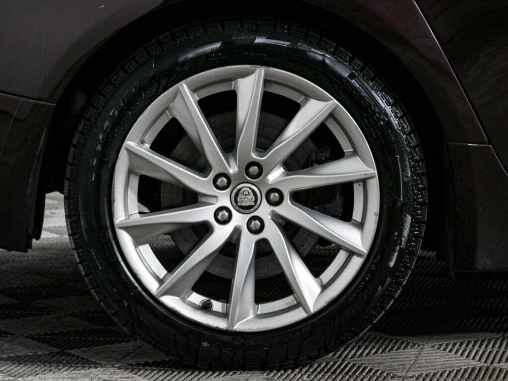 Купить Jaguar XF с пробегом. Фото: #17