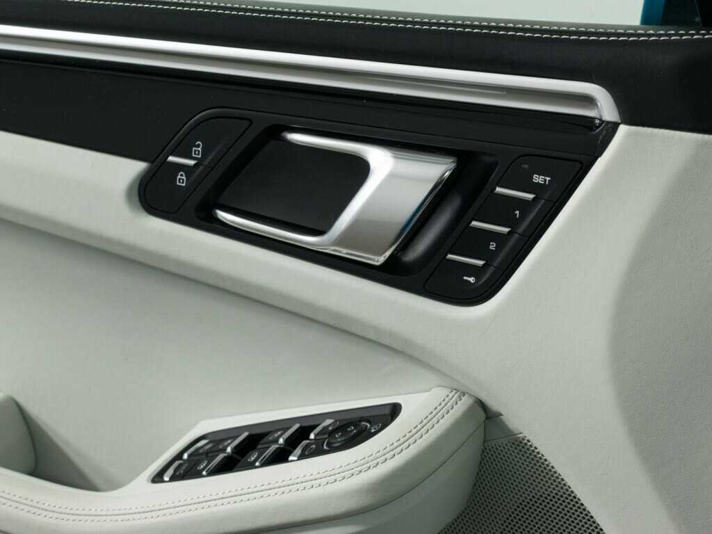 Купить Porsche Macan с пробегом. Фото: #17