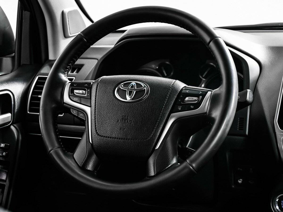 Купить Toyota Land Cruiser Prado с пробегом. Фото: #11