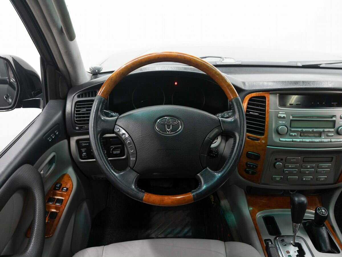 Купить Toyota Land Cruiser с пробегом. Фото: #15