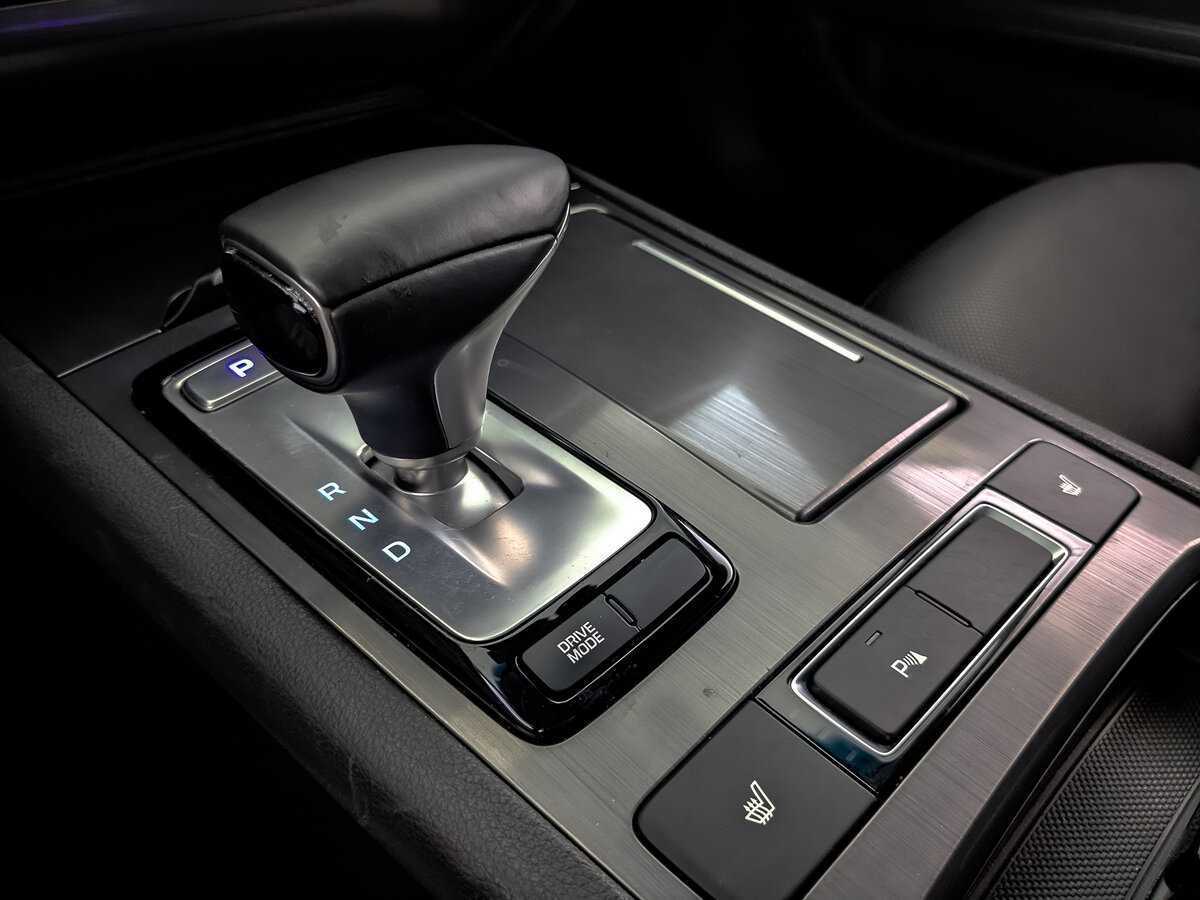 Купить Genesis G80 с пробегом. Фото: #22