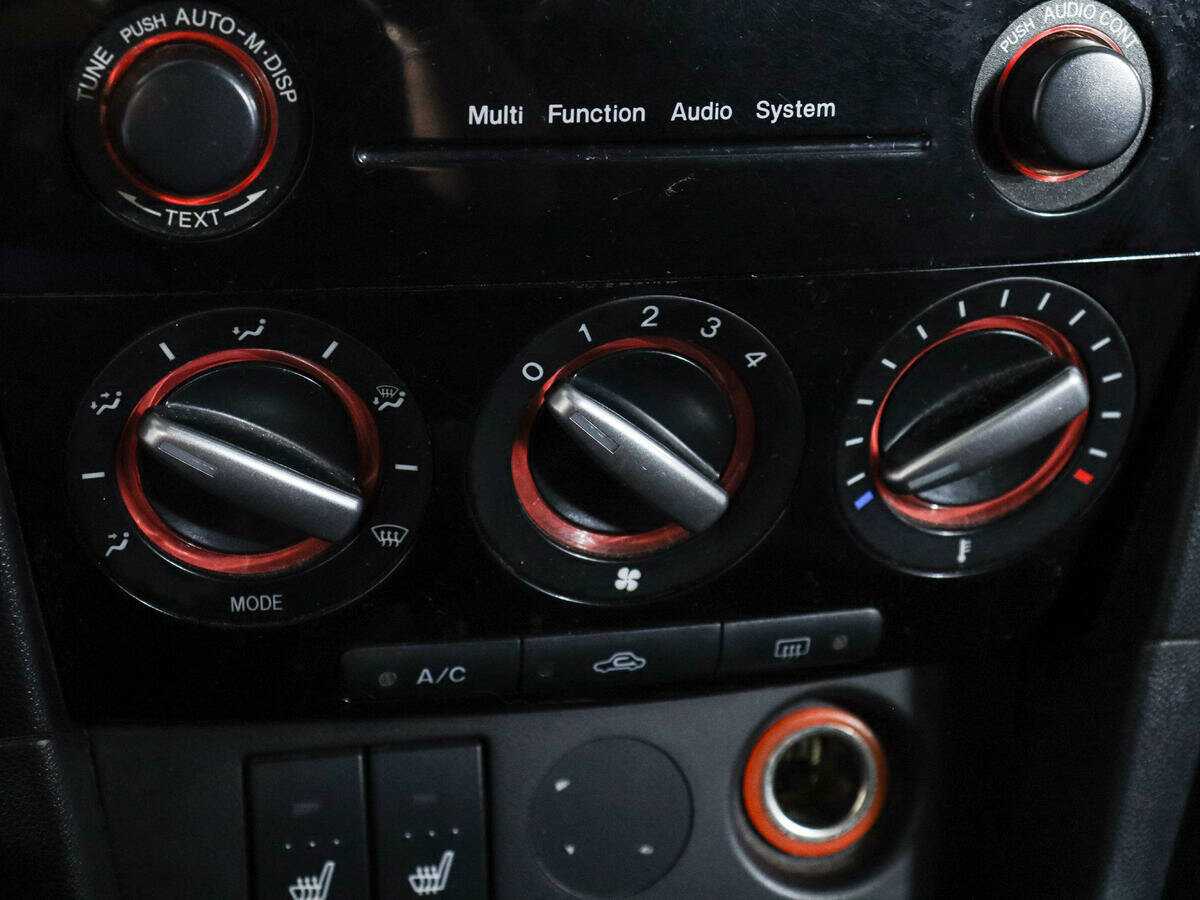 Купить Mazda 3 с пробегом. Фото: #15