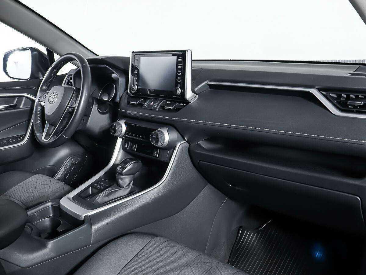 Купить Toyota RAV4 с пробегом. Фото: #8