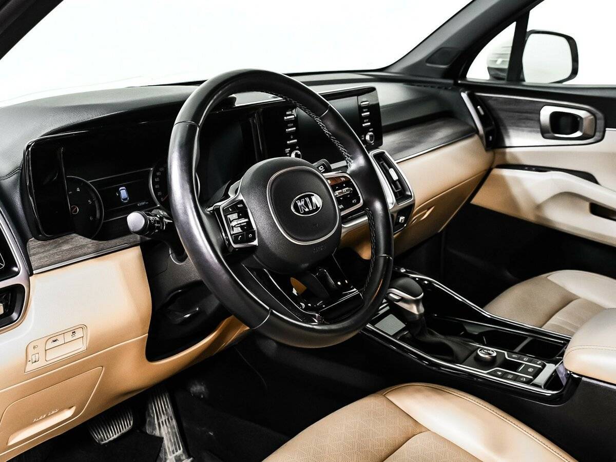 Купить Kia Sorento с пробегом. Фото: #11