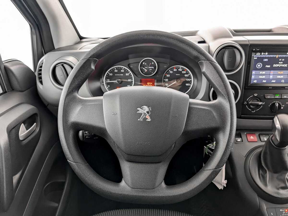 Купить Peugeot Partner с пробегом. Фото: #16