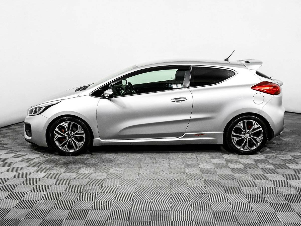 Купить Kia Ceed GT с пробегом. Фото: #7