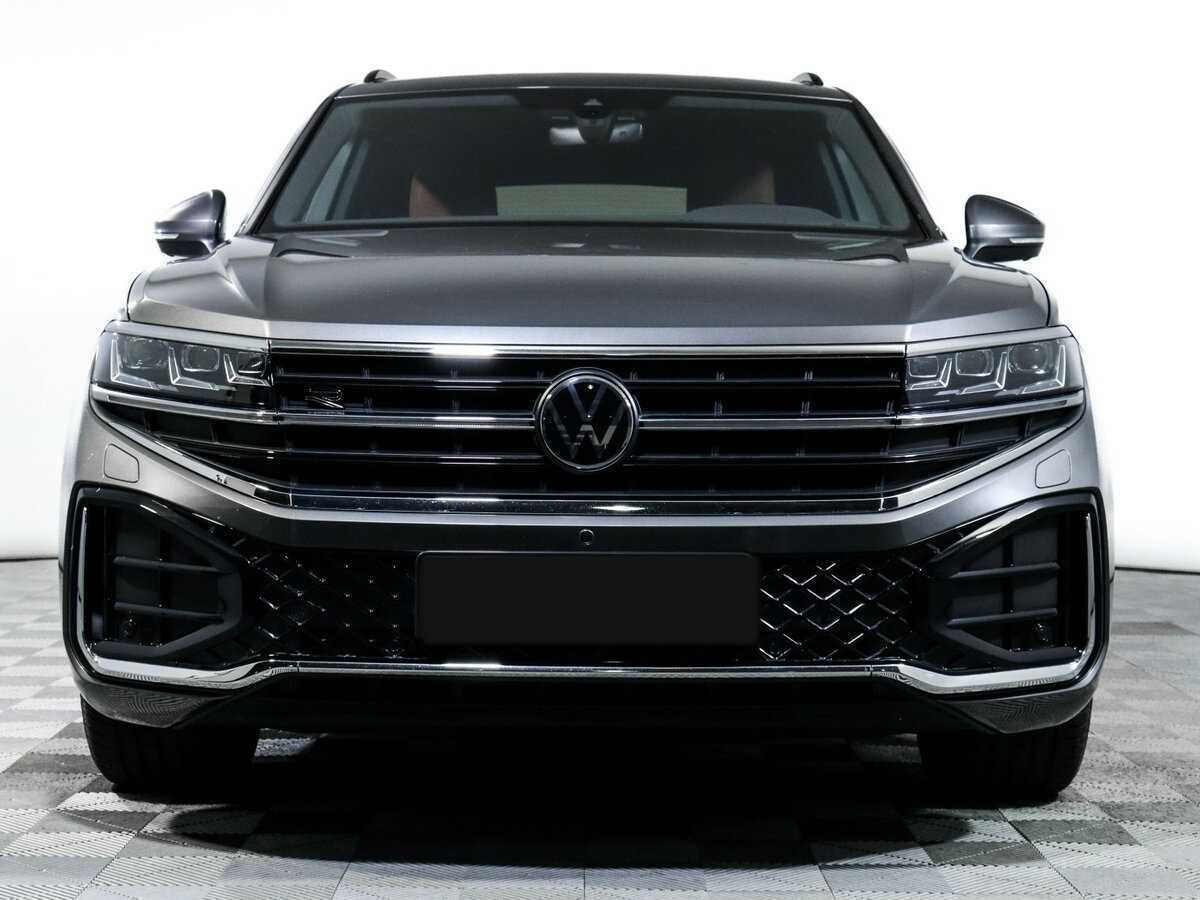 Купить Volkswagen Touareg с пробегом. Фото: #1