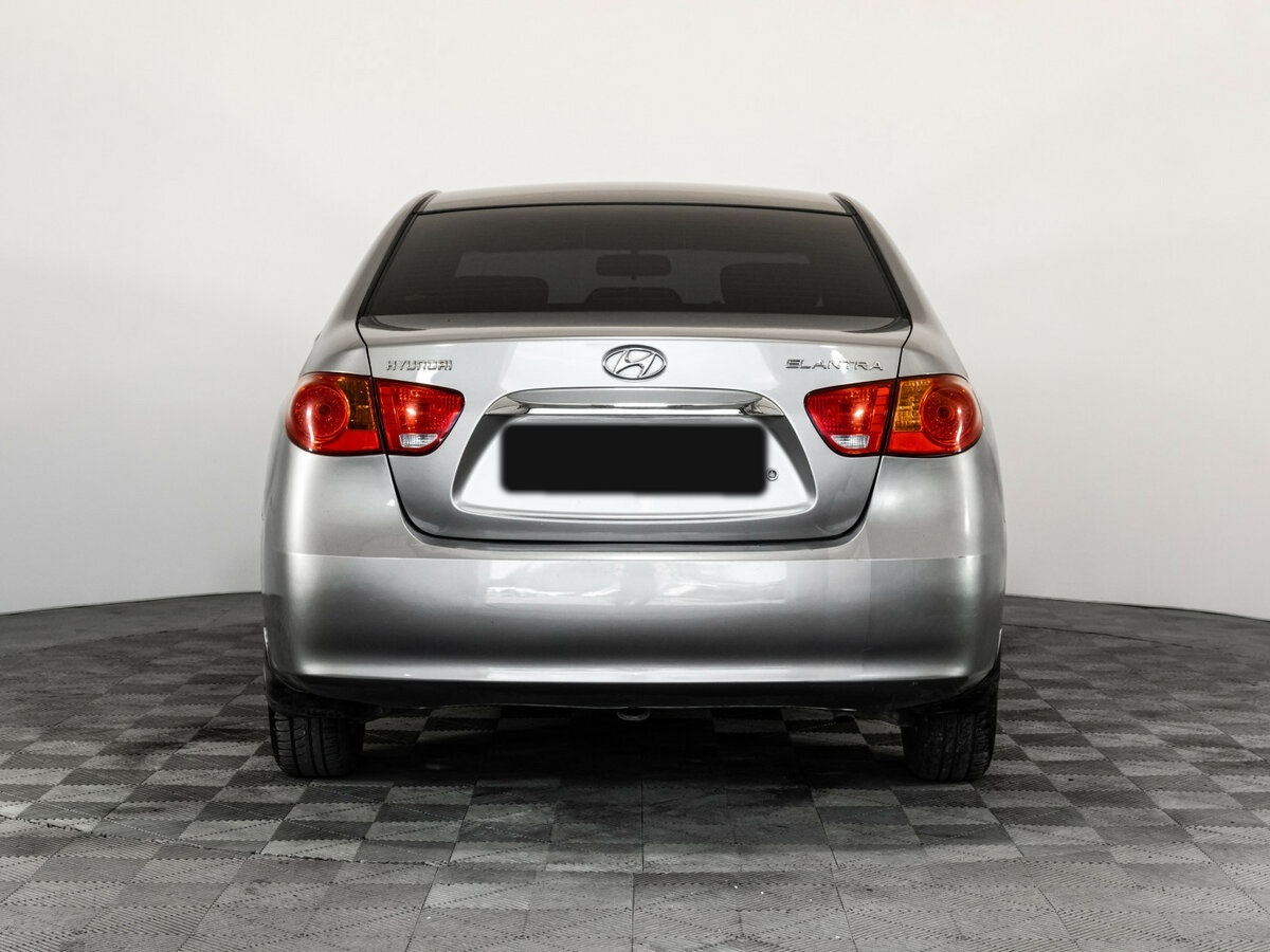 Купить Hyundai Elantra с пробегом. Фото: #4