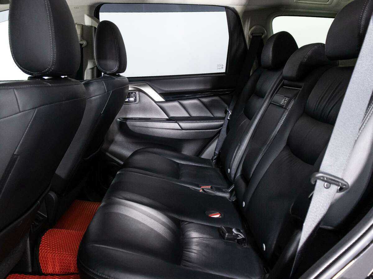 Купить Mitsubishi Pajero Sport с пробегом. Фото: #9