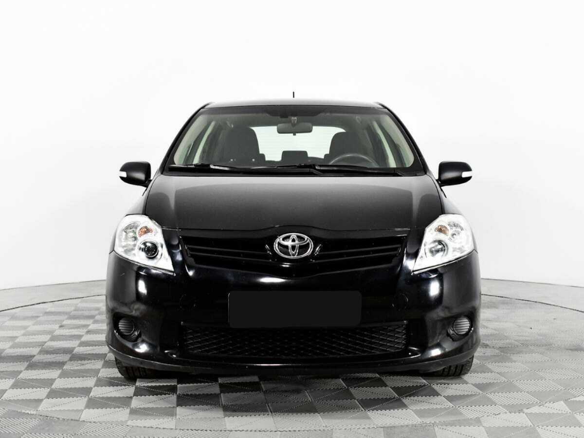 Купить Toyota Auris с пробегом. Фото: #1