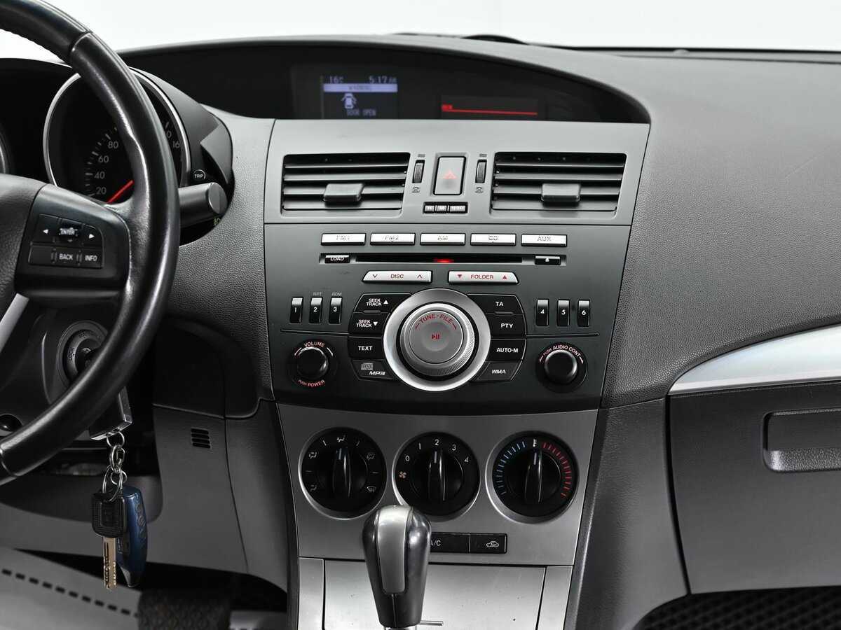 Купить Mazda 3 с пробегом. Фото: #8