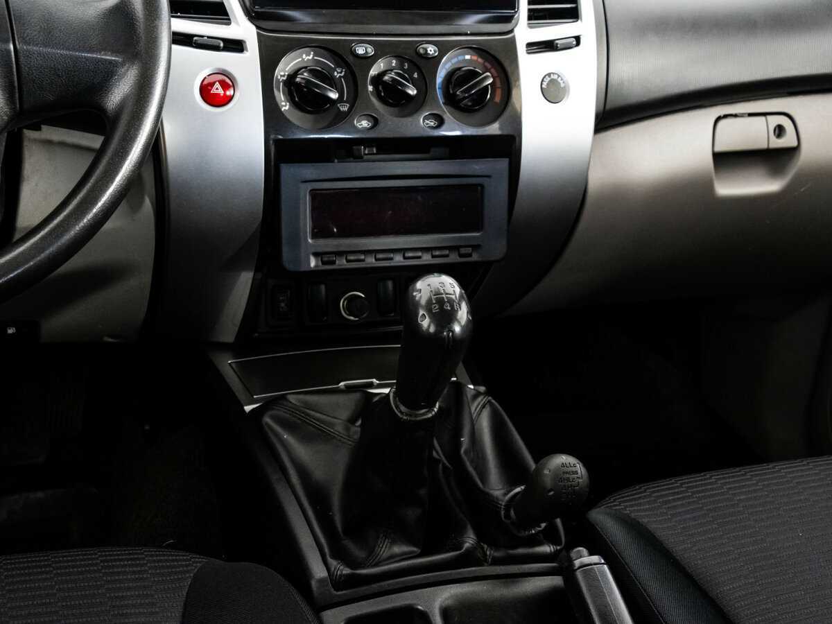 Купить Mitsubishi Pajero Sport с пробегом. Фото: #9