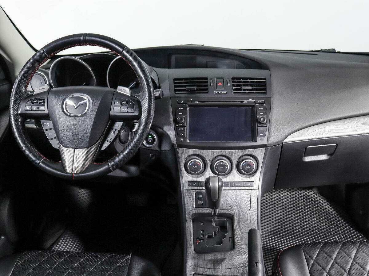Купить Mazda 3 с пробегом. Фото: #11