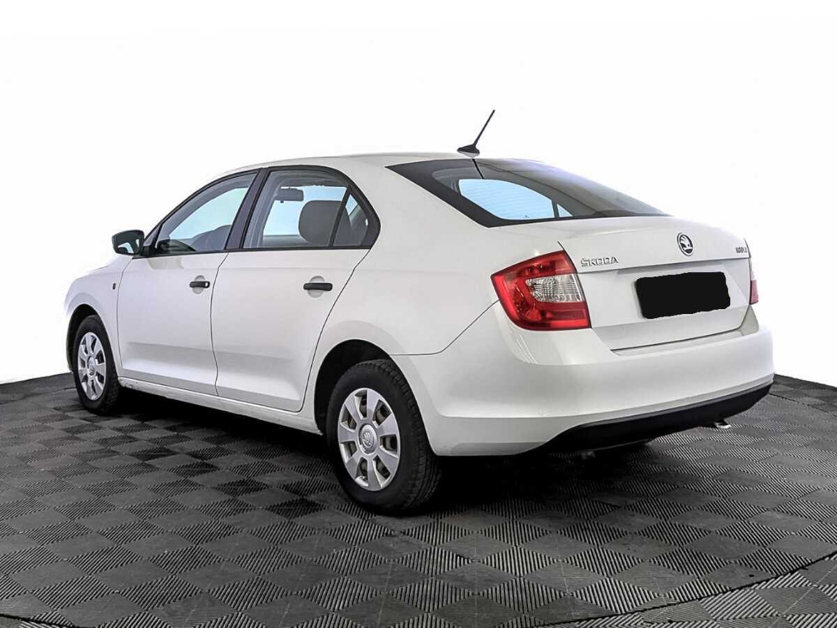 Купить Skoda Rapid с пробегом. Фото: #6
